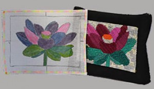 Pochette brodé lotus